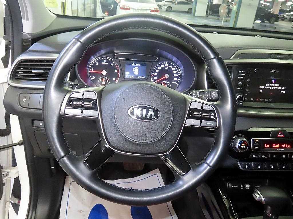KIA Sorento - Vista 8