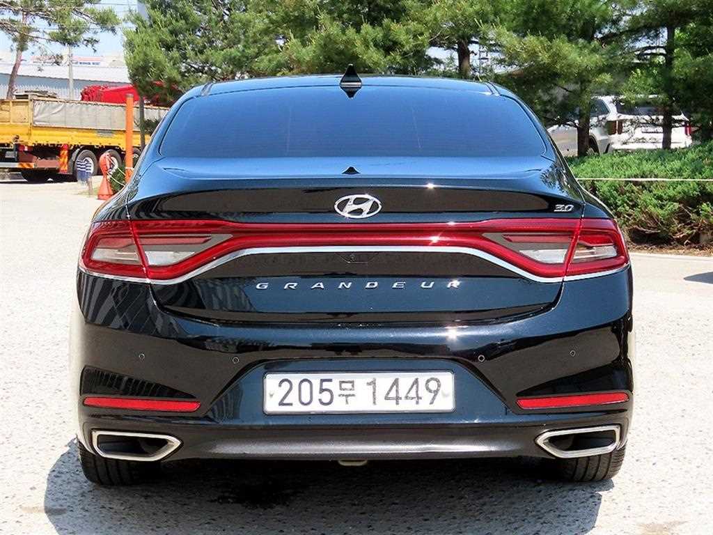 HYUNDAI Grandeur - Vista 4
