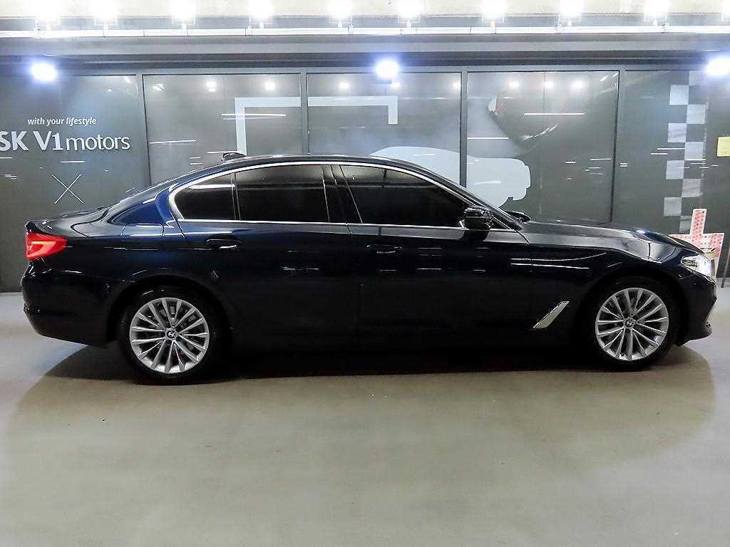 BMW 5 Series - Vista 3