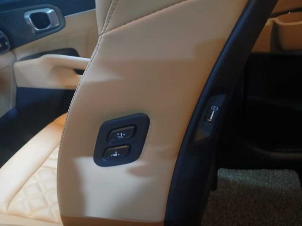 KIA Sorento - Vista 12