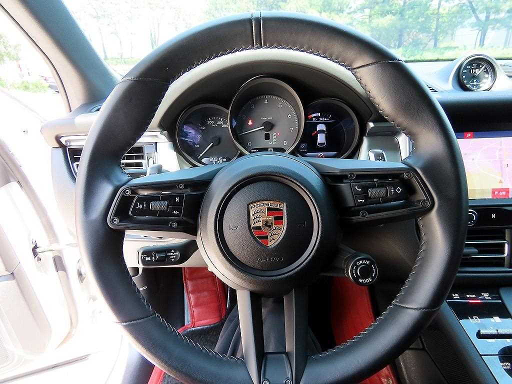 Porsche Macan - Vista 8