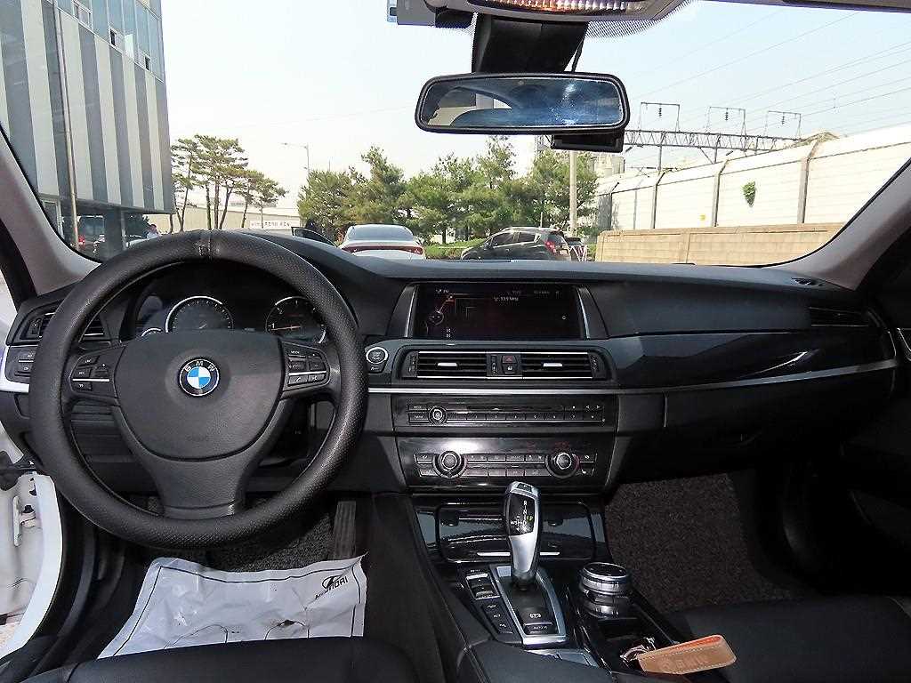 BMW 5 Series - Vista 7