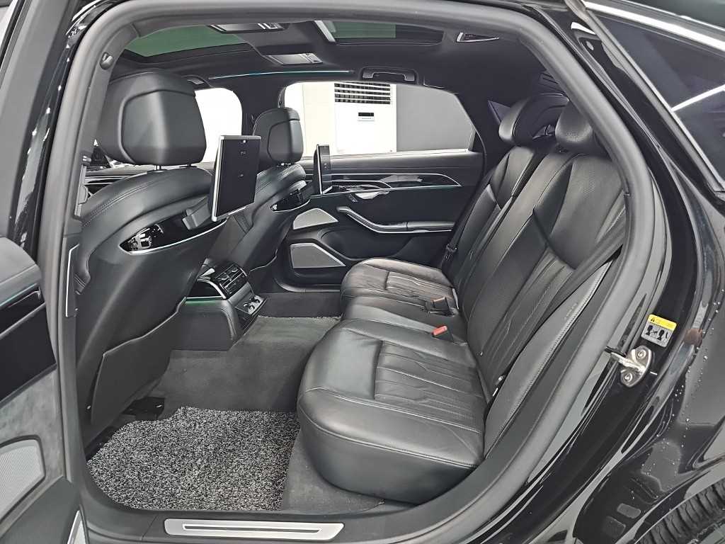Audi A8 - Vista 12