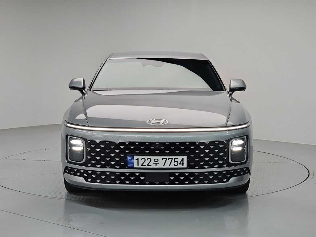 HYUNDAI Grandeur - Vista 2
