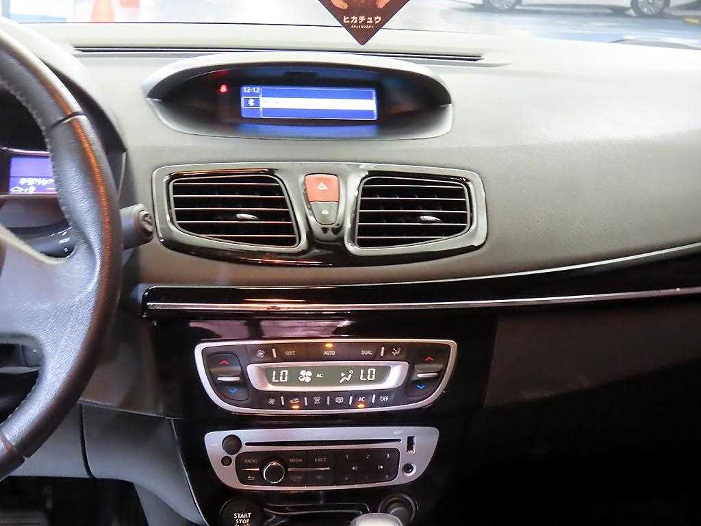 SAMSUNG SM3 - Vista 11