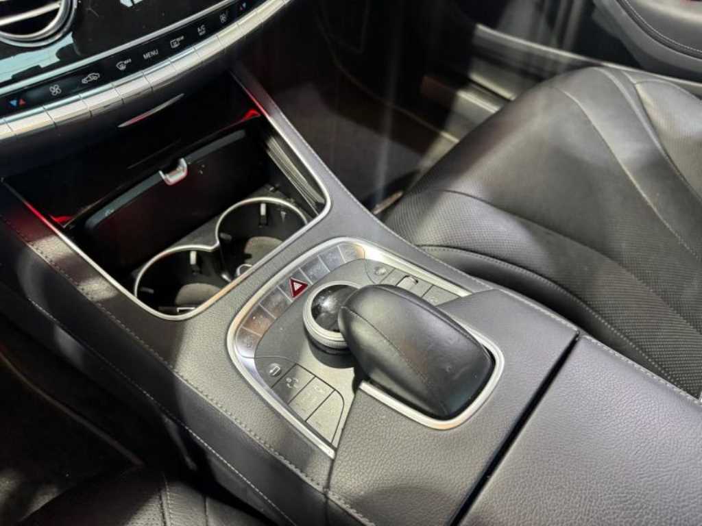 Mercedes Benz S Class - Vista 9