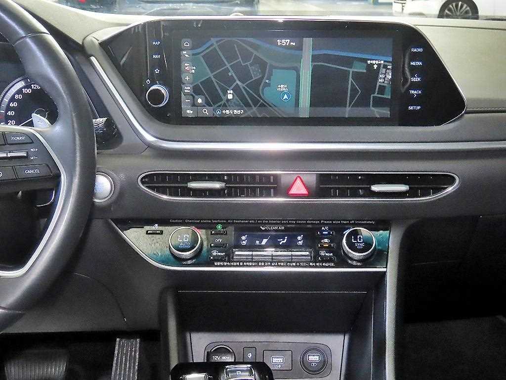 HYUNDAI Sonata - Vista 11