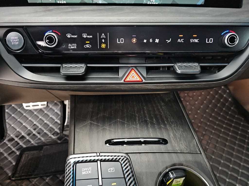 KIA K8 - Vista 10