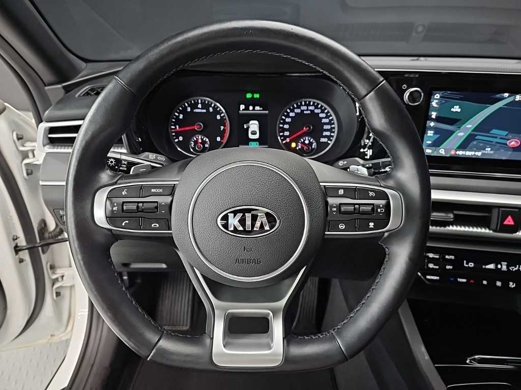 KIA K5 - Vista 9