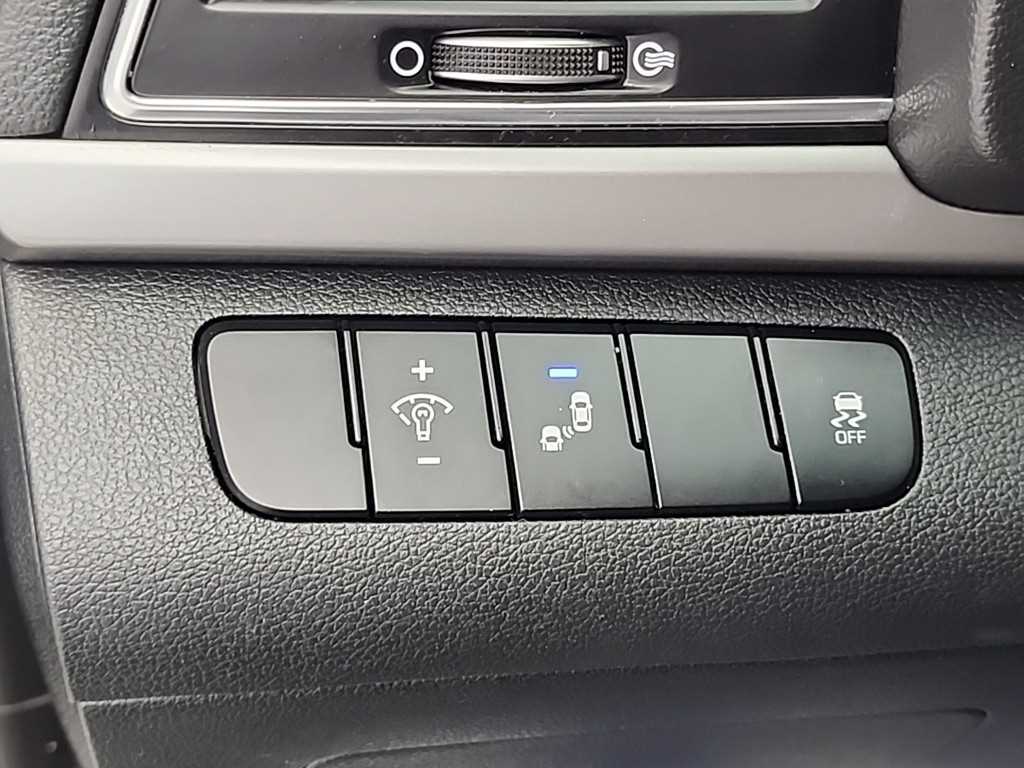 HYUNDAI Avante 2018 Gris - Importación desde Corea - HF Imports Iquique - Foto 17