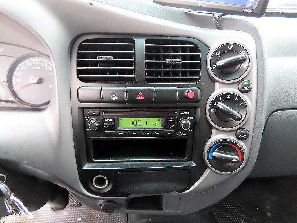 Small Truck Normal Box(High Deck) 2014 Blanco - Importación desde Corea - HF Imports Iquique - Foto 14