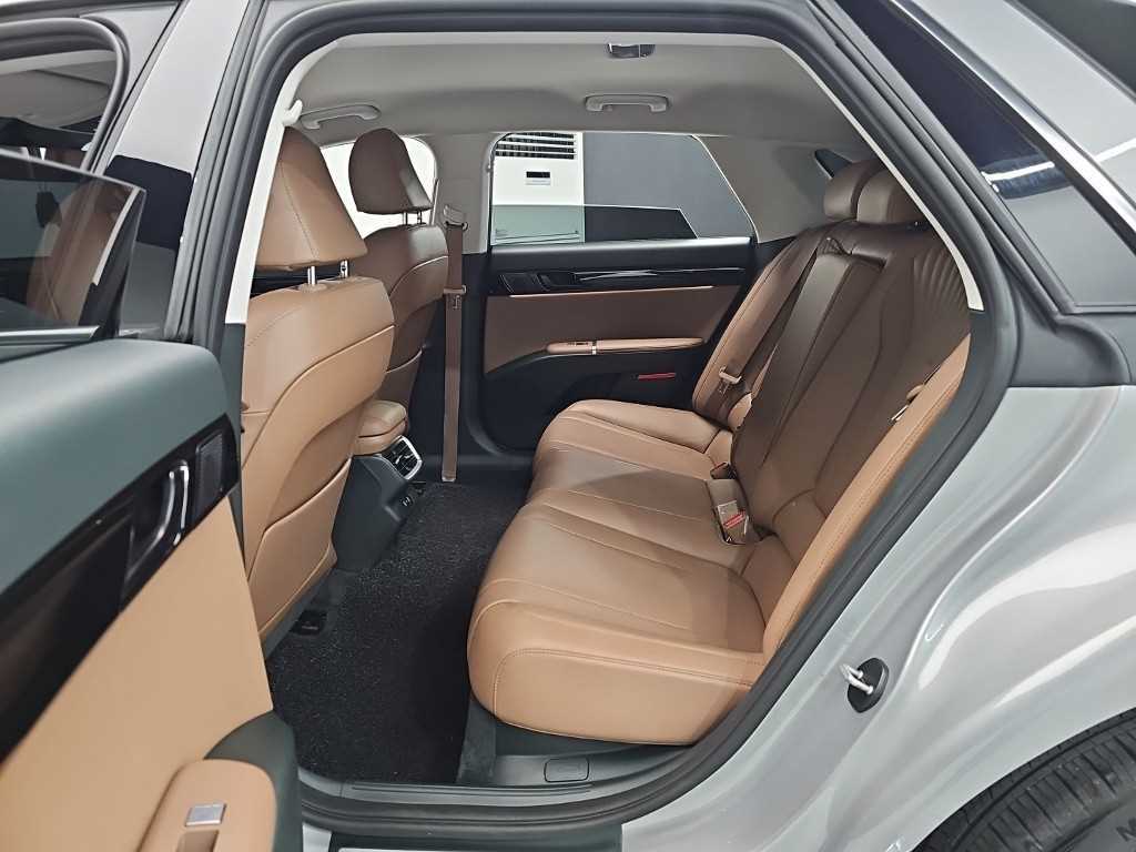 HYUNDAI Grandeur - Vista 12