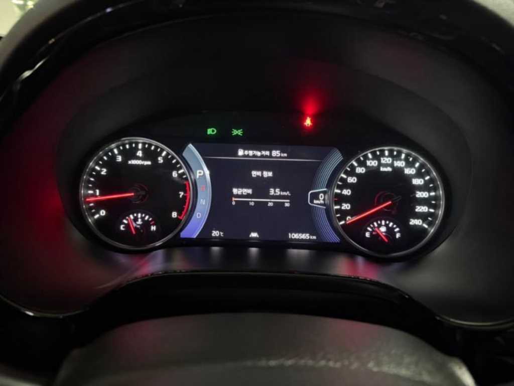 KIA Seltos - Vista 9