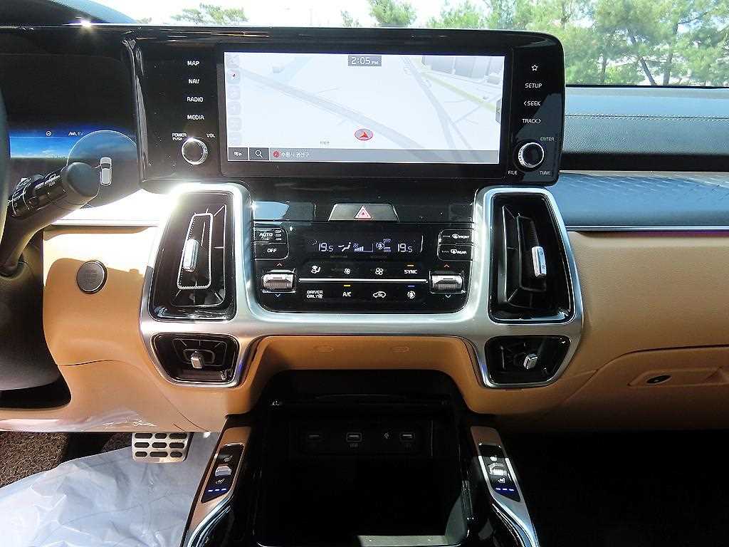 KIA Sorento - Vista 11