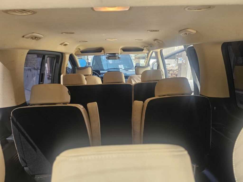 HYUNDAI Staria - Vista 6