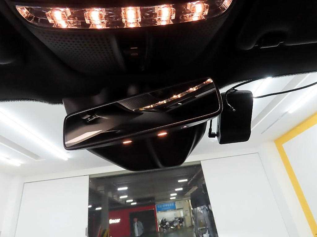 Mercedes Benz GLC Class 2020 Blanco - Importación desde Corea - HF Imports Iquique - Foto 16