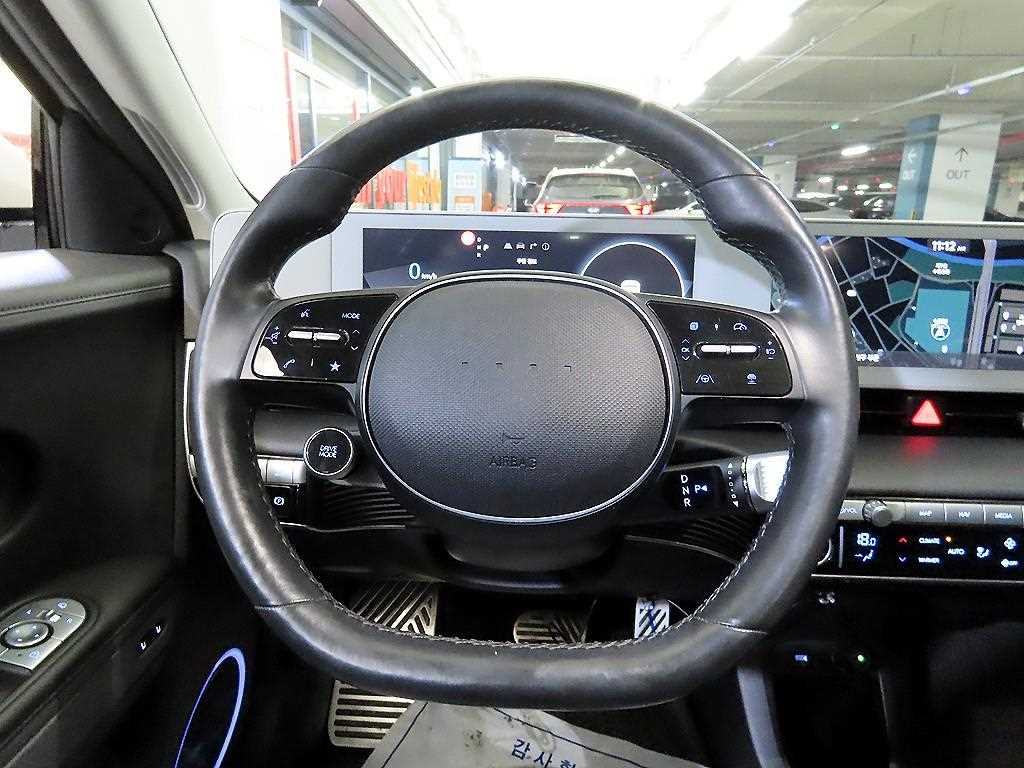 HYUNDAI Ioniq 5 - Vista 8
