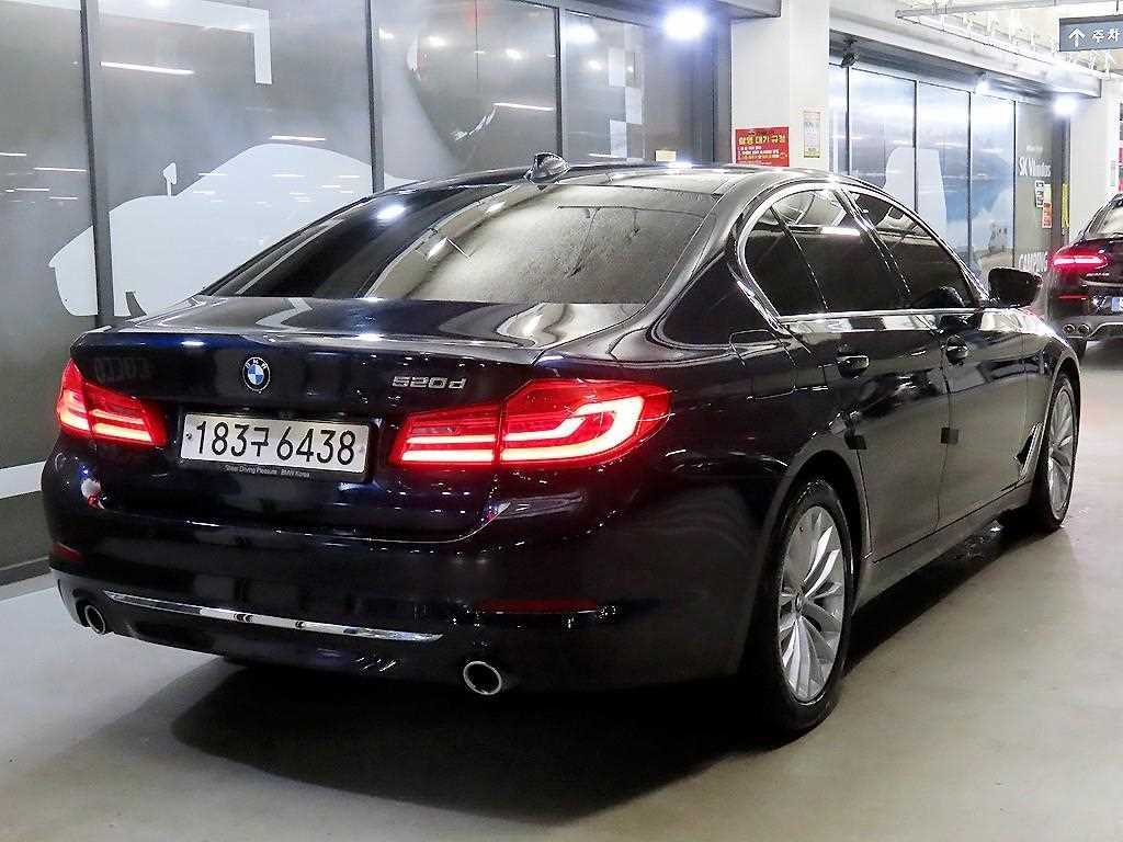 BMW 5 Series - Vista 4
