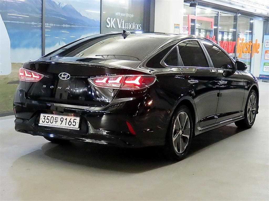 HYUNDAI Sonata - Vista 4
