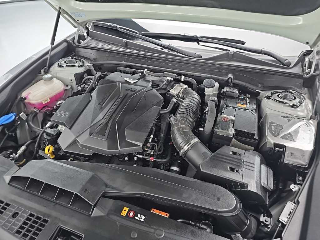 HYUNDAI Grandeur - Vista 5