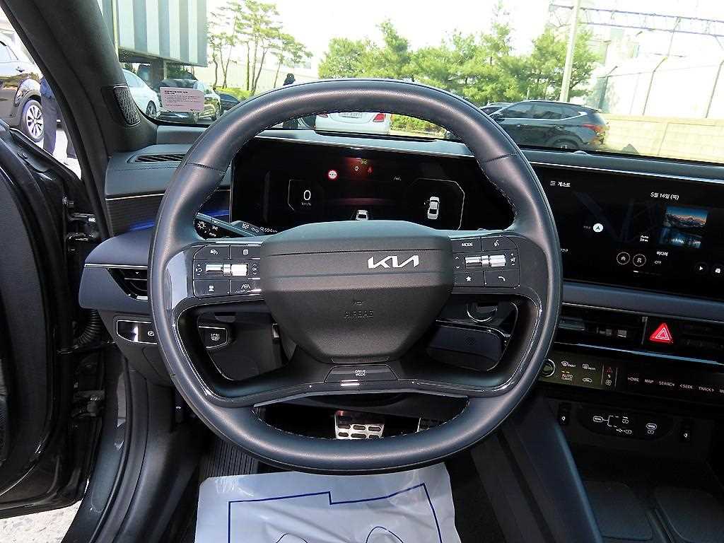 KIA K8 - Vista 8
