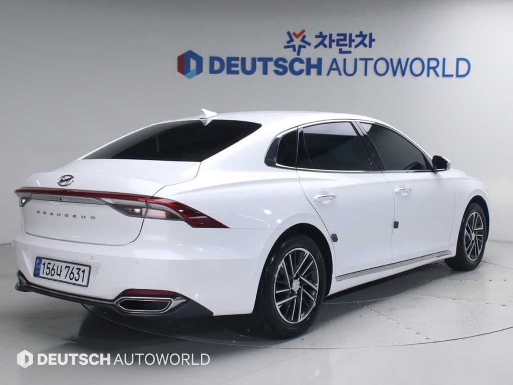HYUNDAI Grandeur - Vista 2