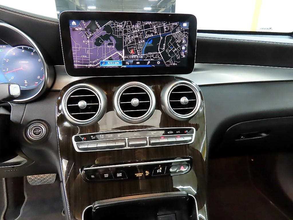 Mercedes Benz GLC Class 2020 Blanco - Importación desde Corea - HF Imports Iquique - Foto 14