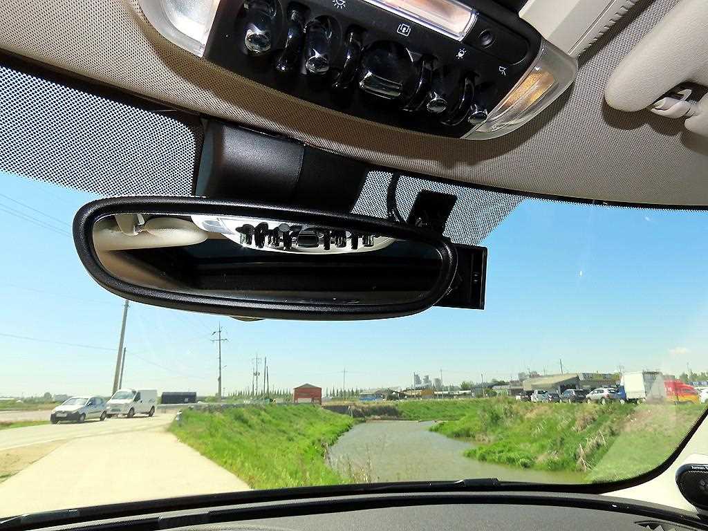 Mini Clubman - Vista 12