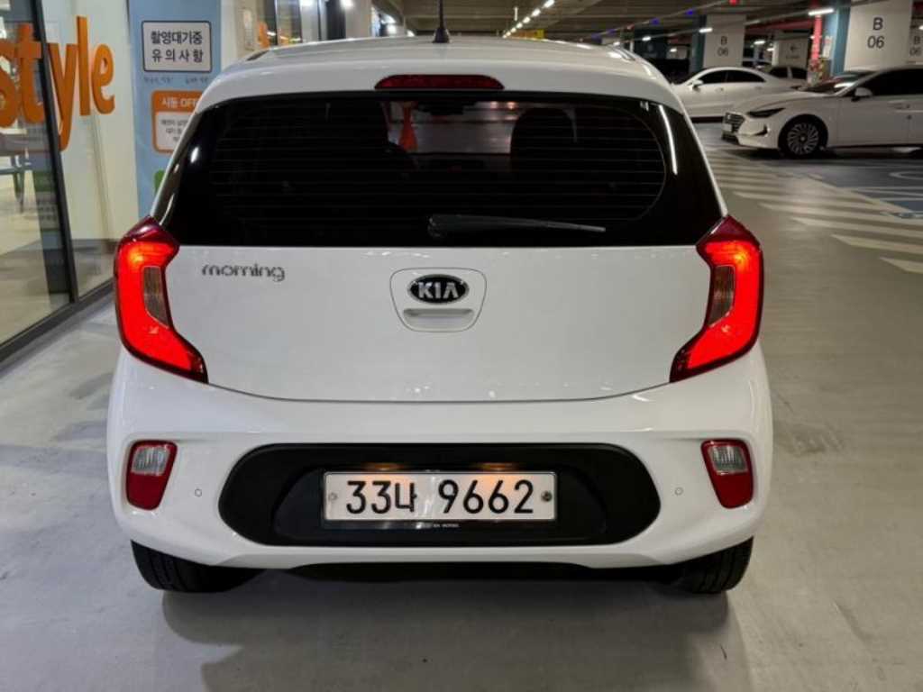 KIA Morning - Vista 5