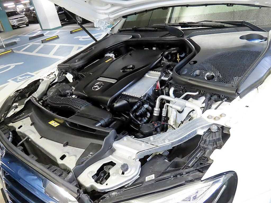 Mercedes Benz E class 2019 Blanco - Importación desde Corea - HF Imports Iquique - Foto 19