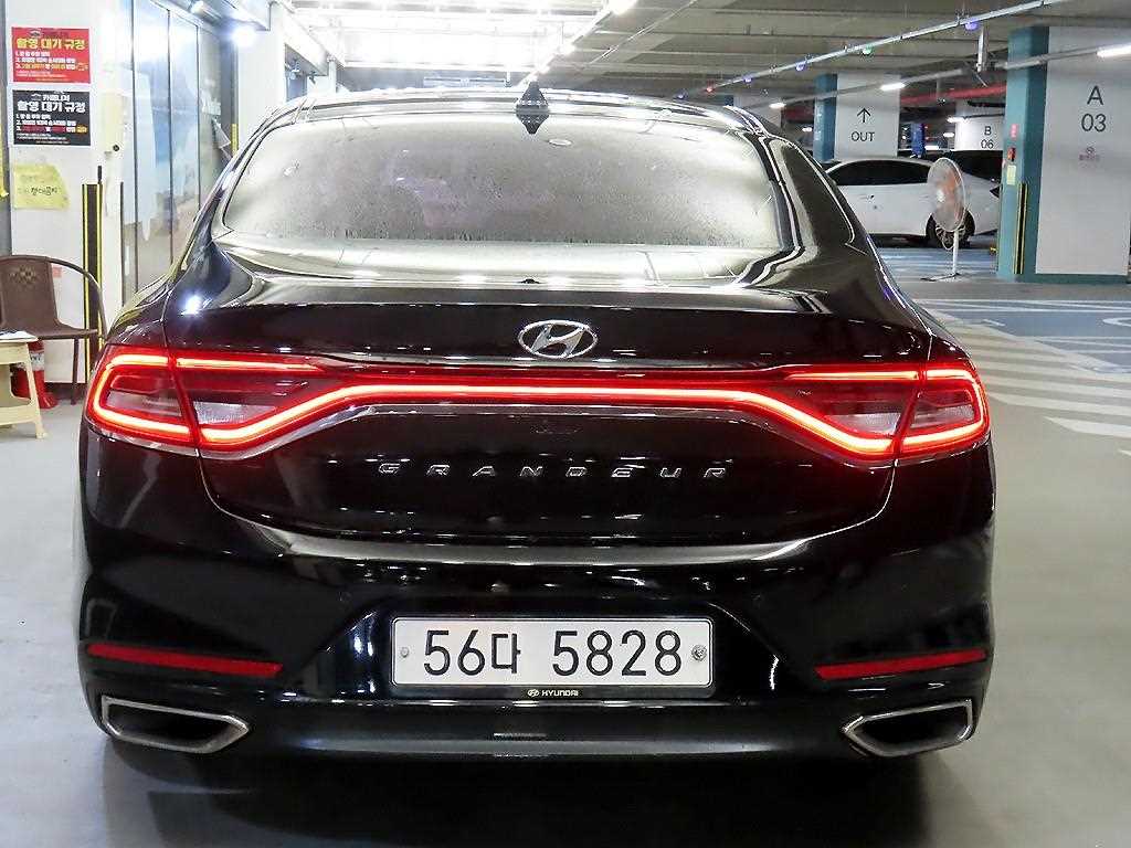 HYUNDAI Grandeur - Vista 5