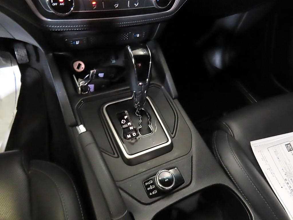Ssangyong Rexton - Vista 12