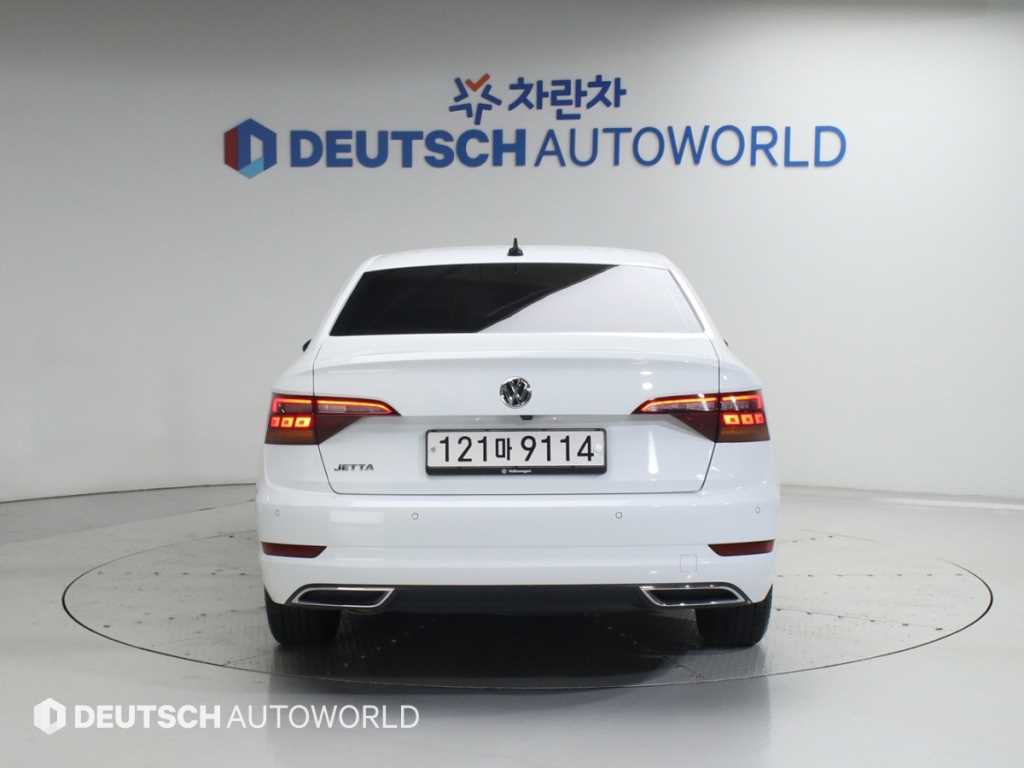 Volkswagen Jetta - Vista 4