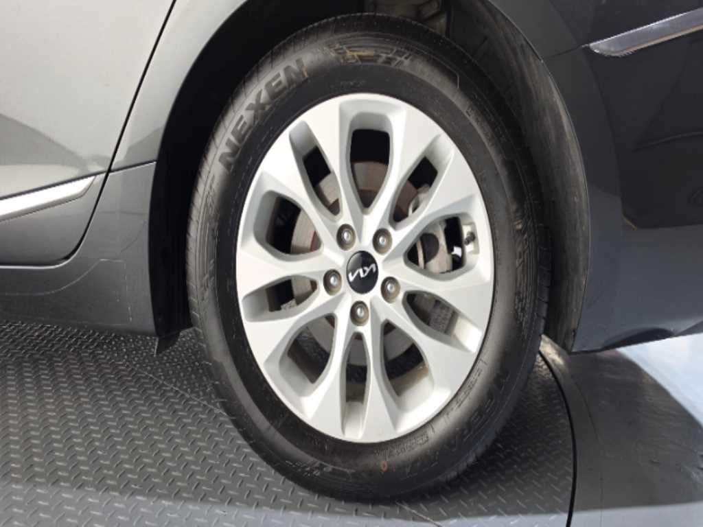 KIA K8 - Vista 6