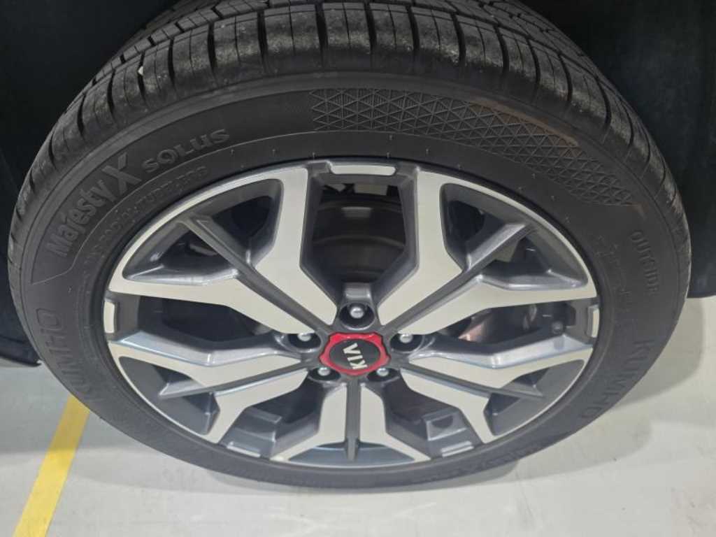 KIA Seltos - Vista 5