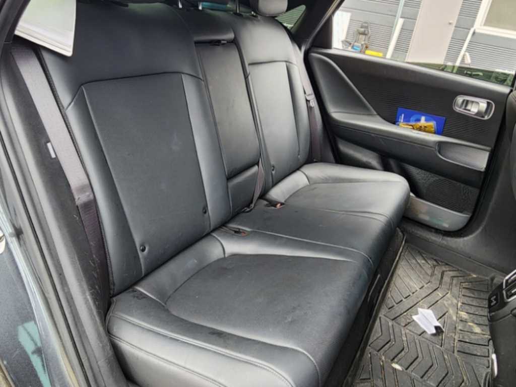 HYUNDAI Ioniq 6 - Vista 8