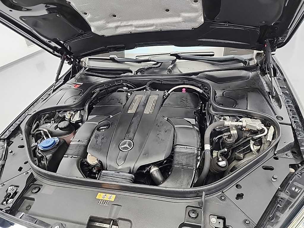 Mercedes Benz S Class - Vista 5