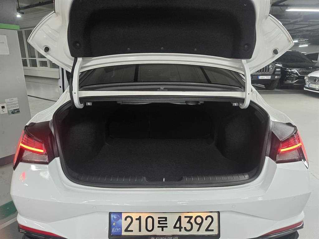 HYUNDAI Avante 2021 Blanco - Importación desde Corea - HF Imports Iquique - Foto 16