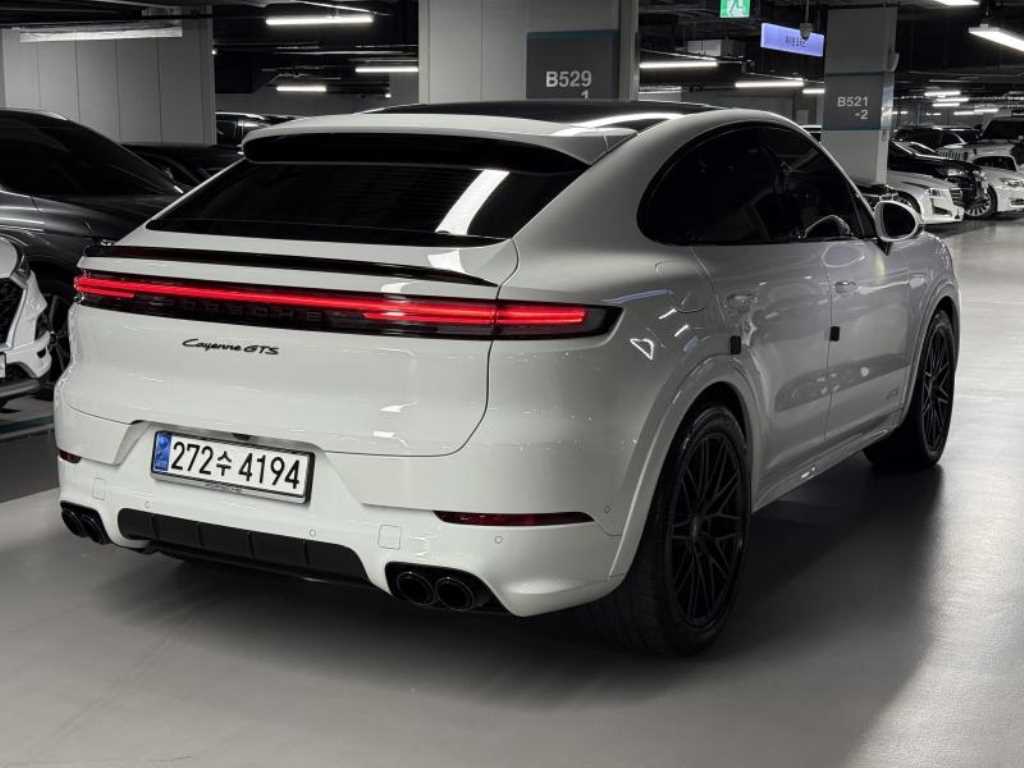 Porsche Cayenne - Vista 4