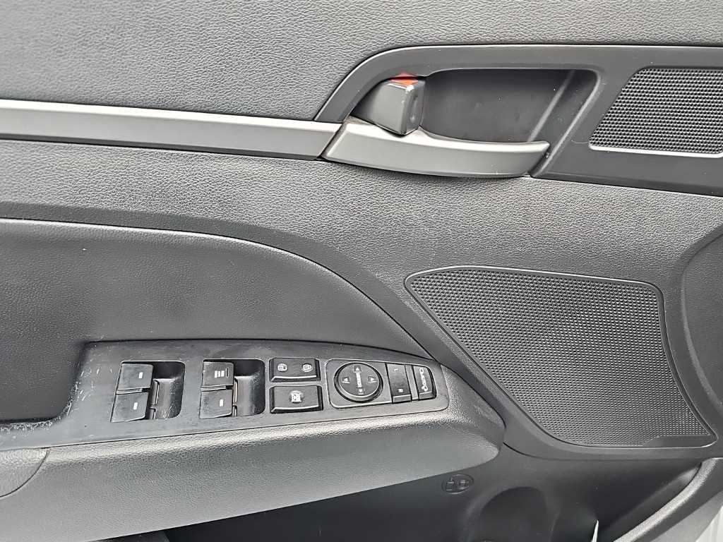 HYUNDAI Avante 2018 Blanco - Importación desde Corea - HF Imports Iquique - Foto 15