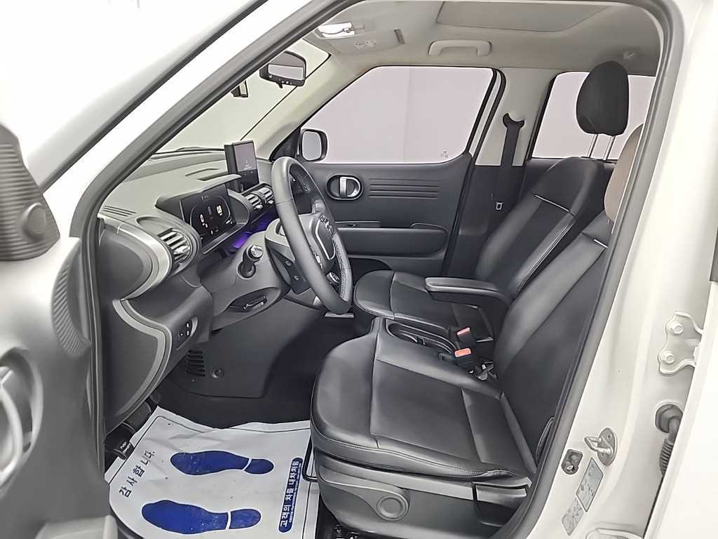HYUNDAI Casper - Vista 11