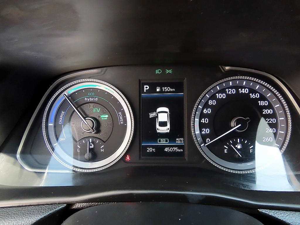 HYUNDAI Sonata - Vista 9