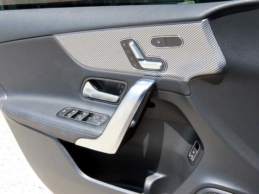 Mercedes Benz A Class - Vista 11