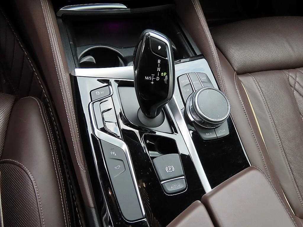 BMW 5 Series - Vista 11