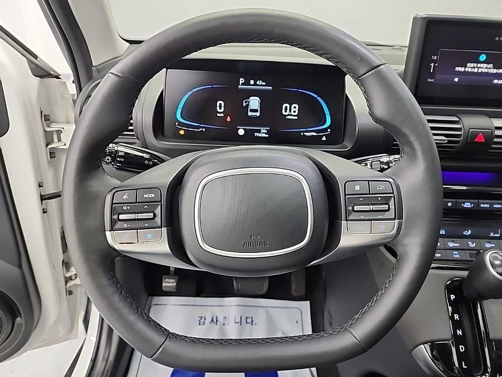 HYUNDAI Casper - Vista 9