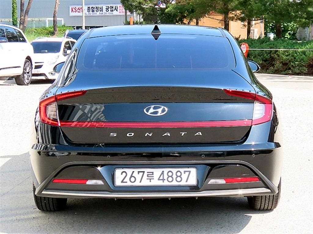 HYUNDAI Sonata - Vista 4