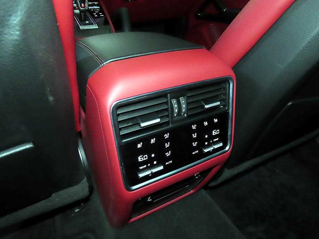 Porsche Cayenne 2021 Negro - Importación desde Corea - HF Imports Iquique - Foto 15