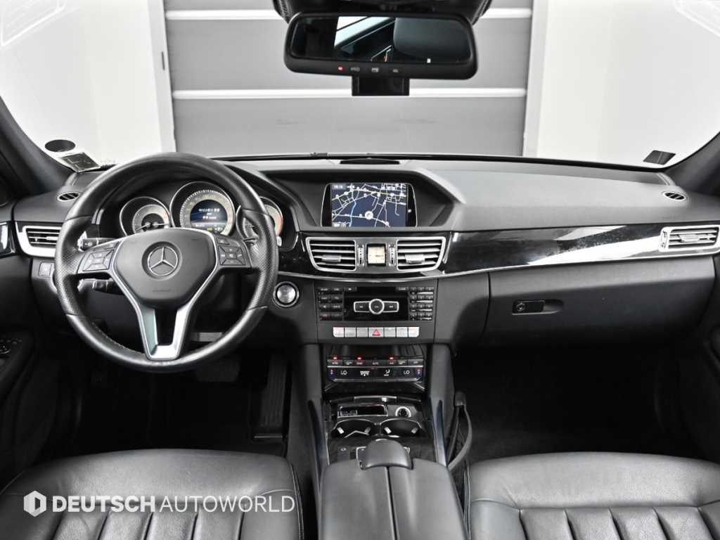 Mercedes Benz E class - Vista 7