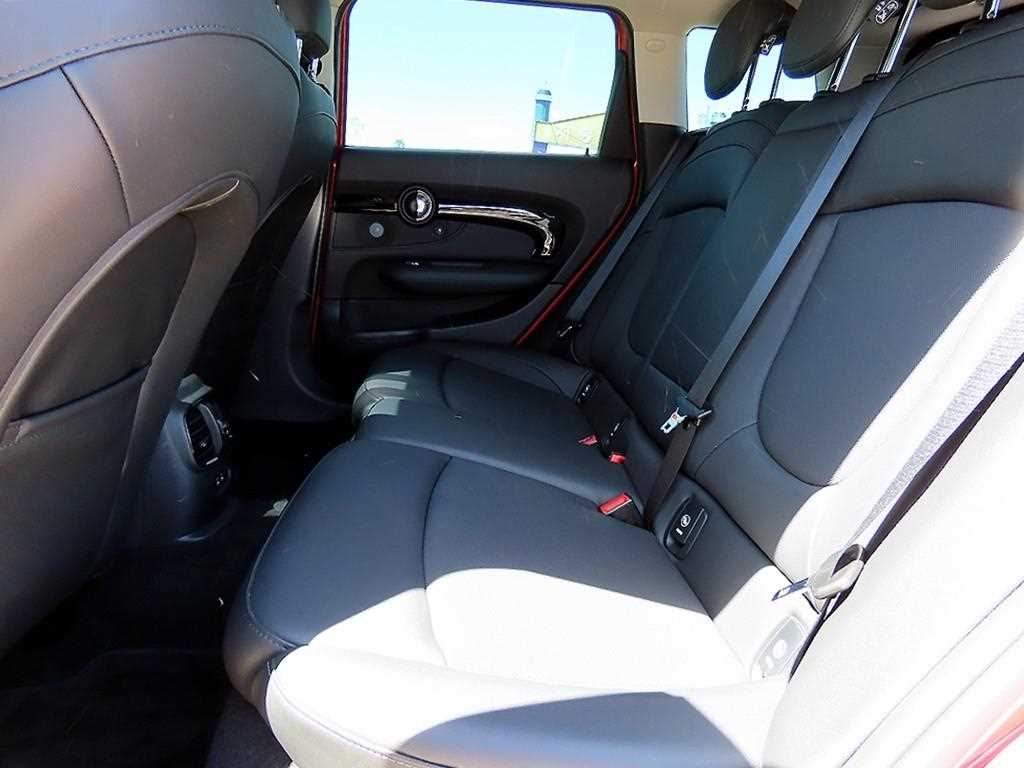 Mini Clubman - Vista 6