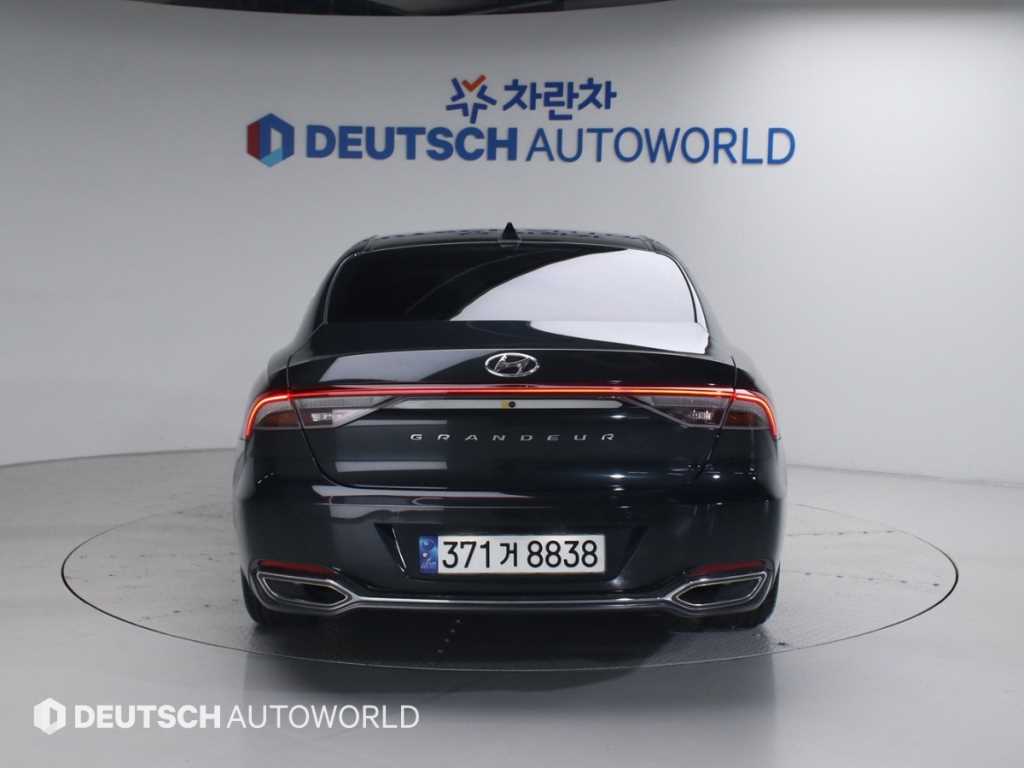 HYUNDAI Grandeur - Vista 4